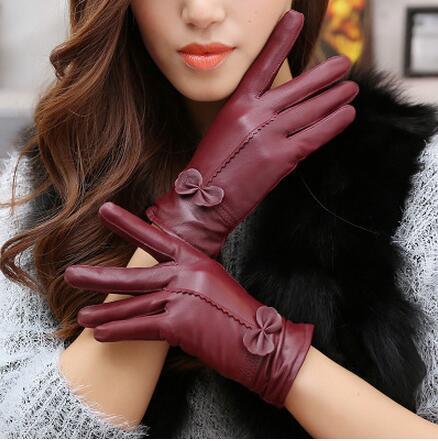 Women's Windproof Warm Sheepskin Gloves