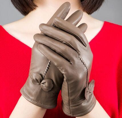 Women's Windproof Warm Sheepskin Gloves