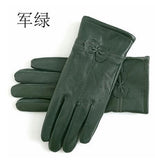 Women's Windproof Warm Sheepskin Gloves